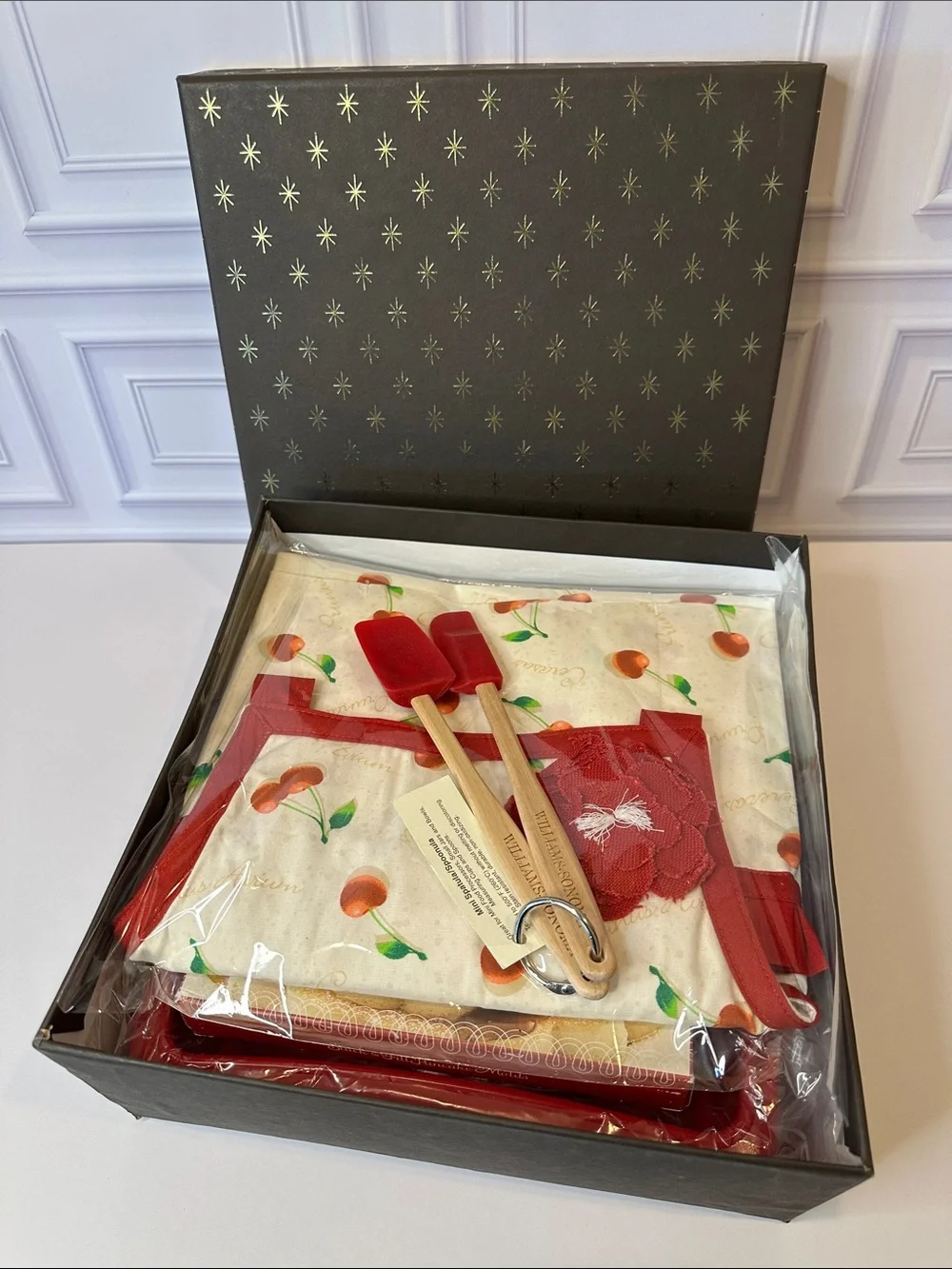 Kids S Cherry Apron Williams Sonoma Pancake Molds & Spatulas & Silicon Bake Set